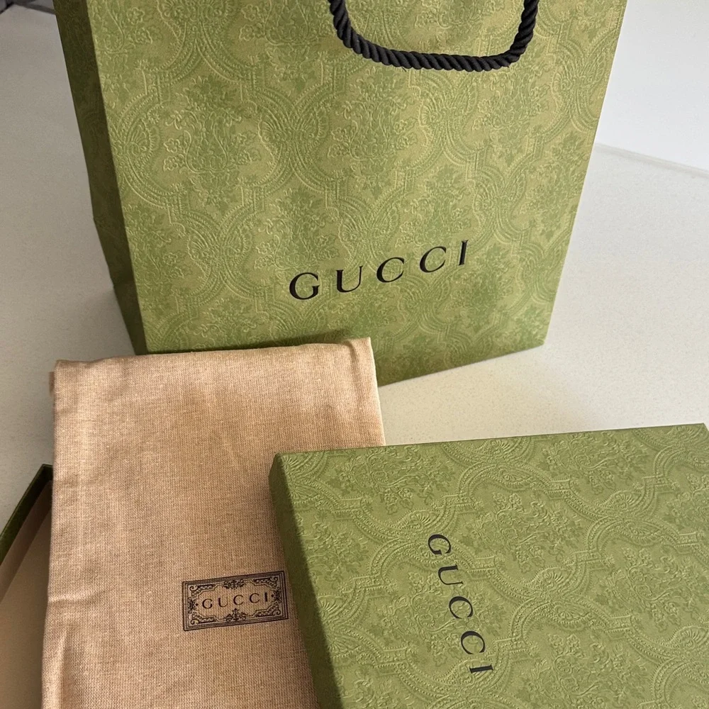 GUCCI Large Herbarium Floral Red Ivory Print Notebook Lined Paper Stationary